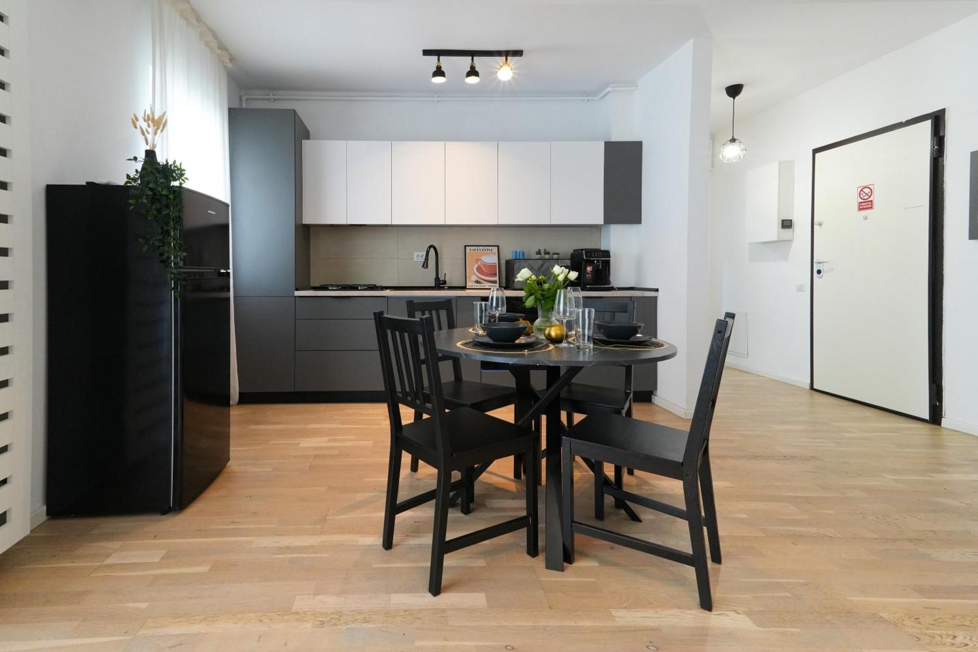 Maria - Modern Apartment With Parking And Workspace Bucarest Esterno foto
