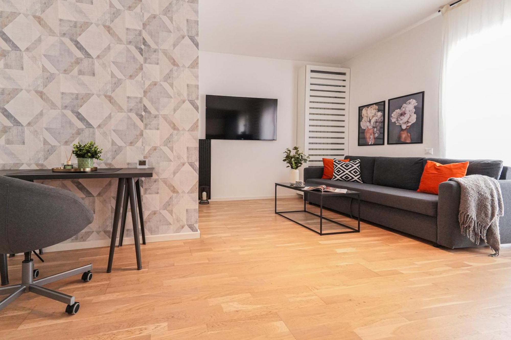 Maria - Modern Apartment With Parking And Workspace Bucarest Esterno foto