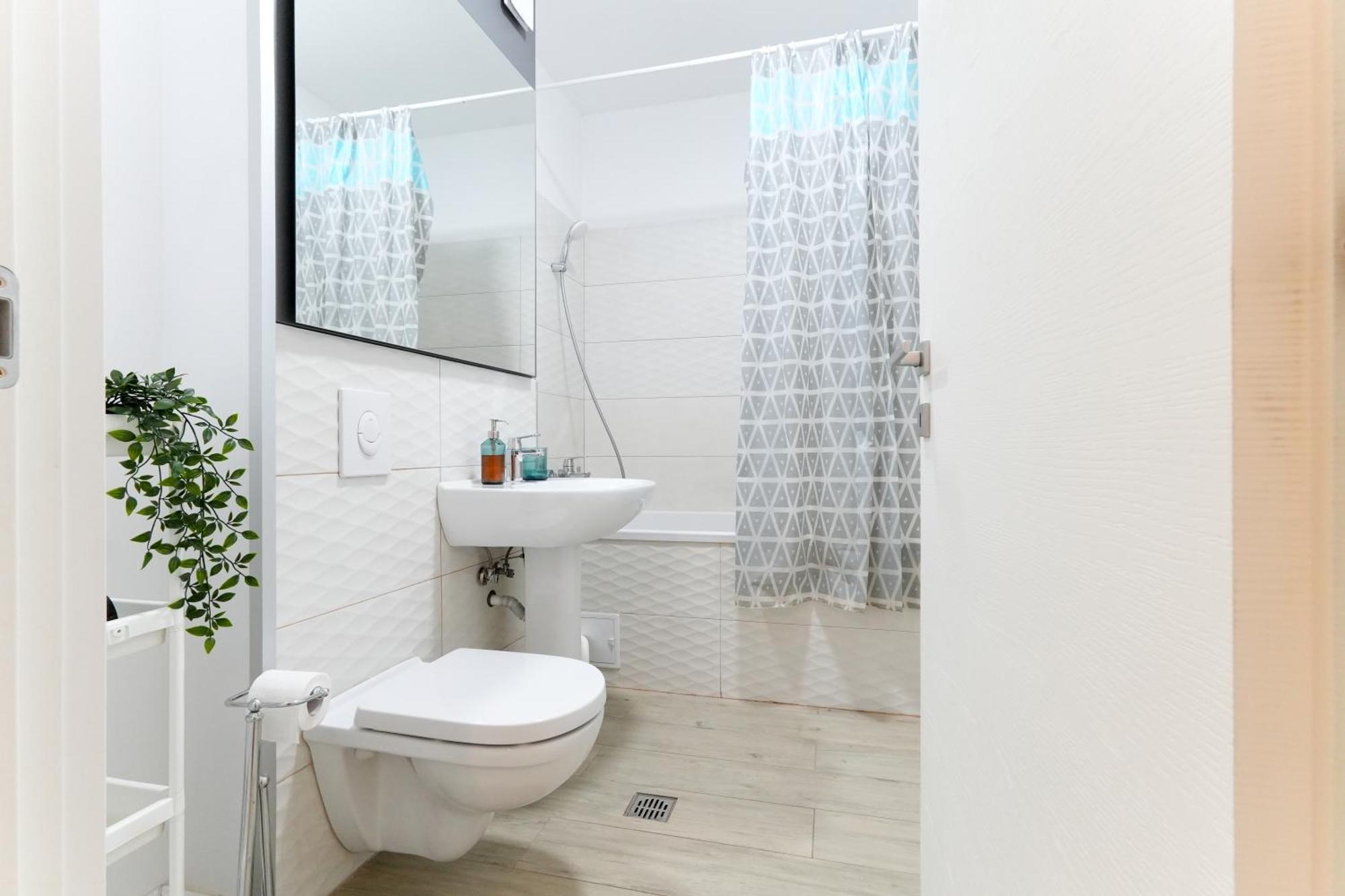 Maria - Modern Apartment With Parking And Workspace Bucarest Esterno foto