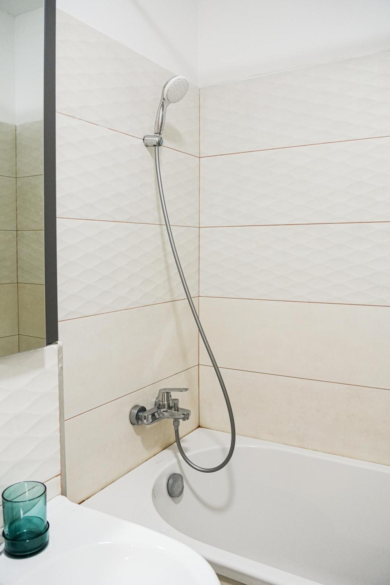 Maria - Modern Apartment With Parking And Workspace Bucarest Esterno foto